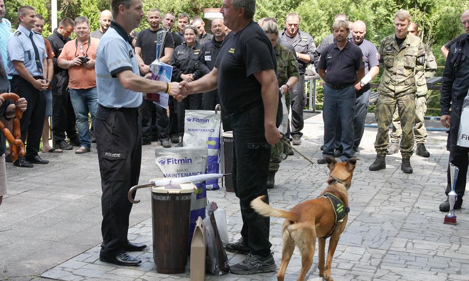 2019-6-6-1026HK_kynologická soutěž4.JPG